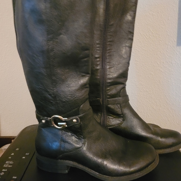 Boots - Picture 2 of 3